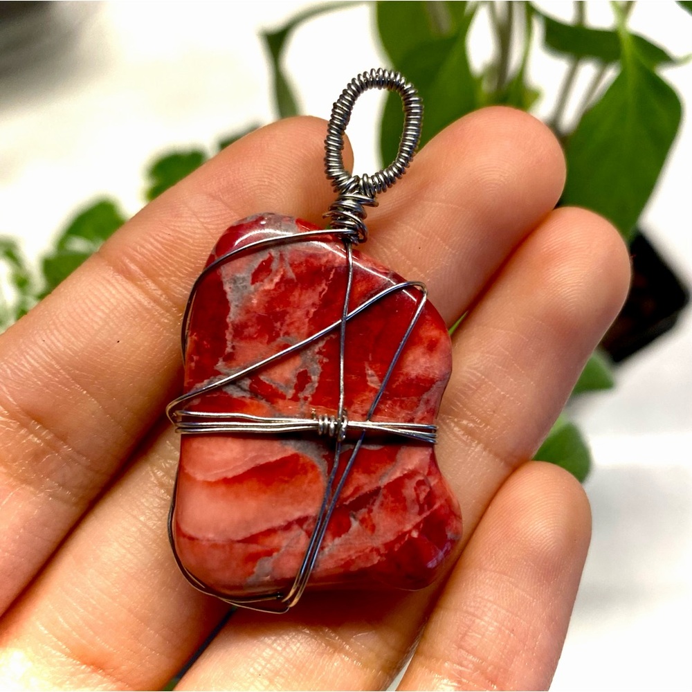 Red Howlite necklace pendant